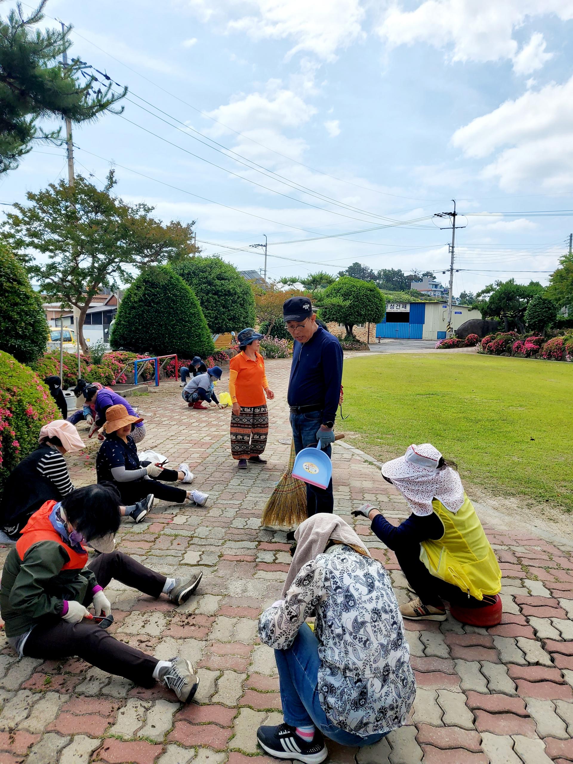 교회 미화작업~♡♡♡ 수고 해주신 모든분들 사랑하고 축복합니다~♡ 수박~